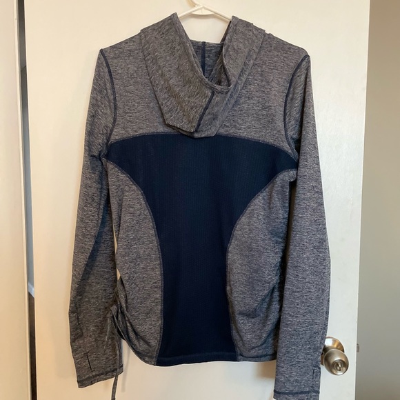 Reebok Hooded Training Top - Size M - Picture 4 of 9